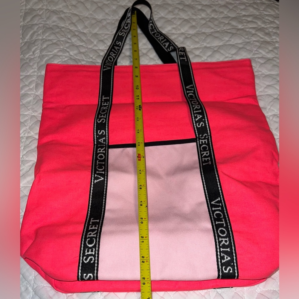 🩷NWOT VICTORIAS SECRET COOLER BAG🩷